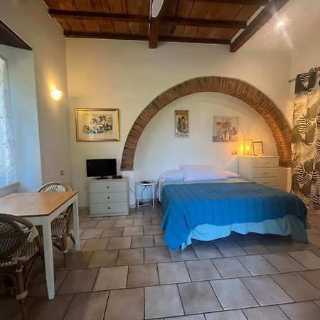B&B La Fucinaia Pet Friendly Adults Only Campiglia Marittima Extérieur photo